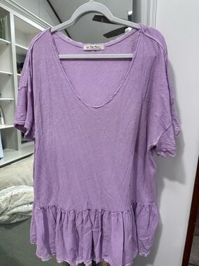 We The Free Lavender Ruffle-Hem V-Neck Tunic